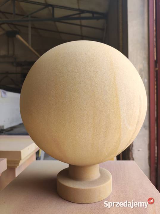 Dzaszki nakrywy z piaskowca łódzkie