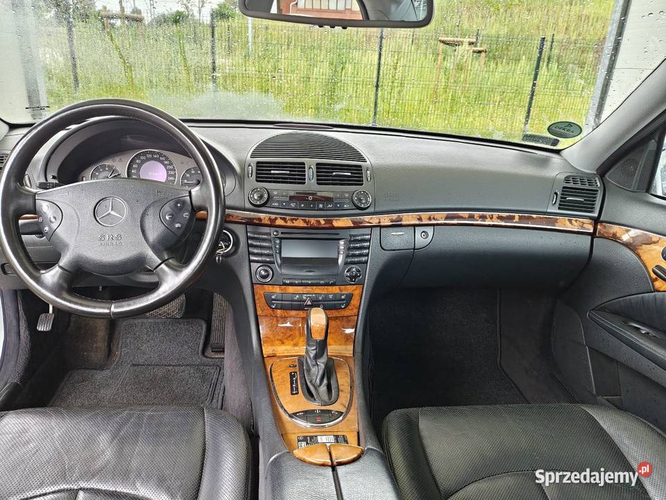 Mercedes E 320 benz Salon Zamiana reflektory ksenonowe Mosina