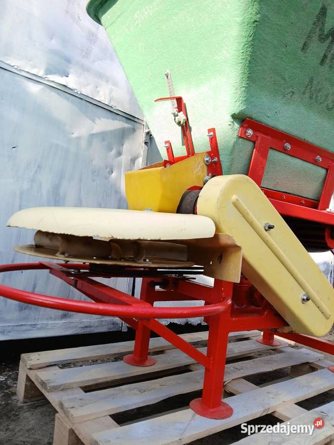 Rozsiewacz motyl kłos nawozów Rozsiewacze nawozów Stoczek Łukowski