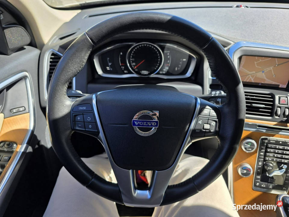 Volvo XC 60 20 Benzyna 245 Panorama Skóra Kamera VAT marża Słupsk sprzedam