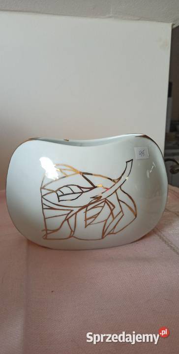 Wazon ze złotym liściem
Syg SL 2000 Na białej pomorskie Gdańsk sprzedam