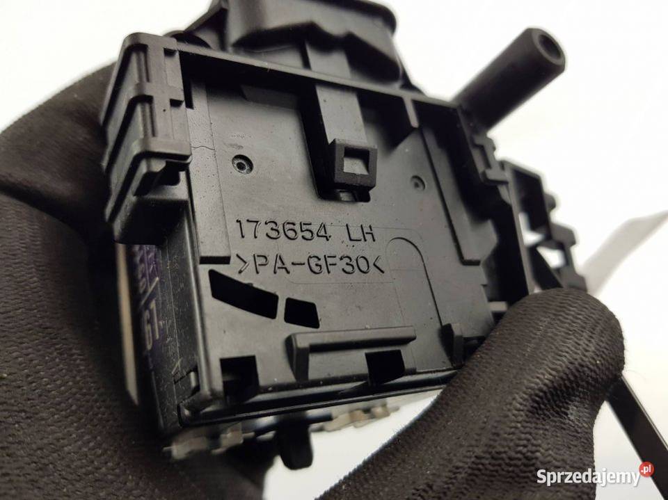 PRZEŁĄCZNIK MANETKA 8465205150 AVENSIS T25 osobowe kujawsko-pomorskie Lipno