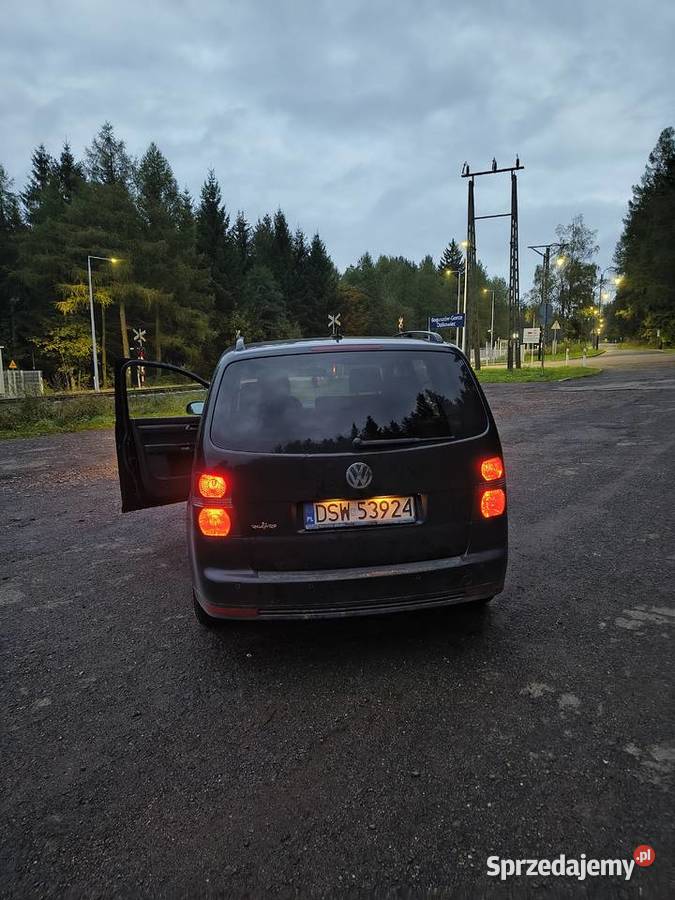 Wolkswagen Touran 5 osobowy Rok produkcji 2005 Boguszów-Gorce