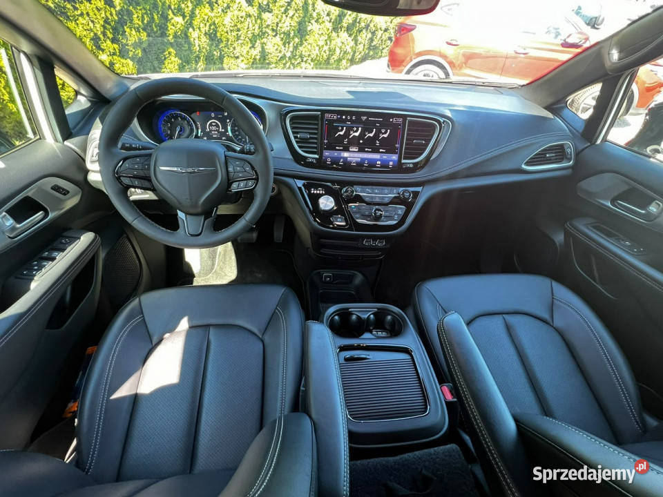 Chrysler Pacifica 36 V6 286 7 osób Nowa Kamery wielkopolskie Baranowo