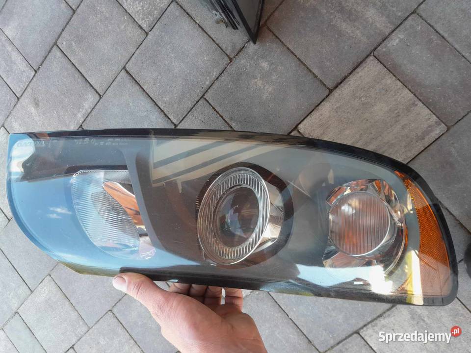 Sprzedam lampy volvo v50 osobowe Narol