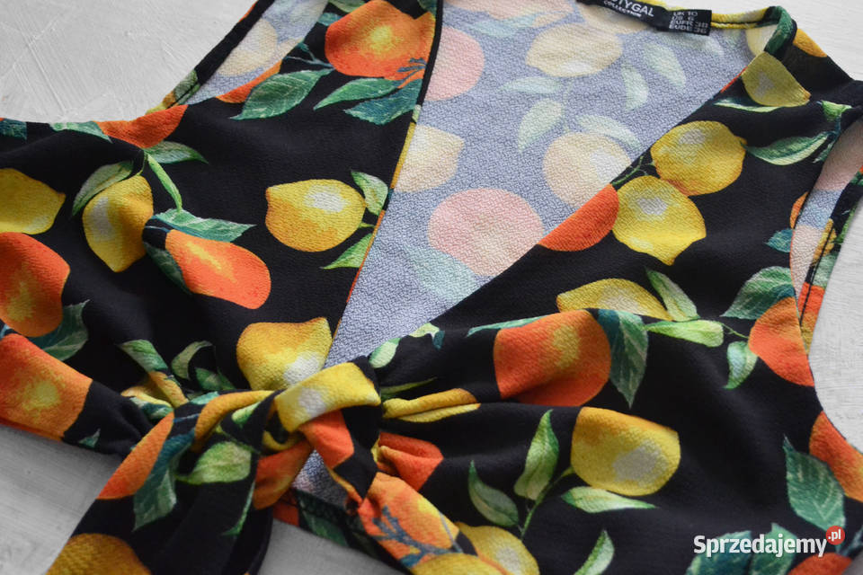 krótka bluzka crop top wiązana w cytrynki Nasty Warszawa