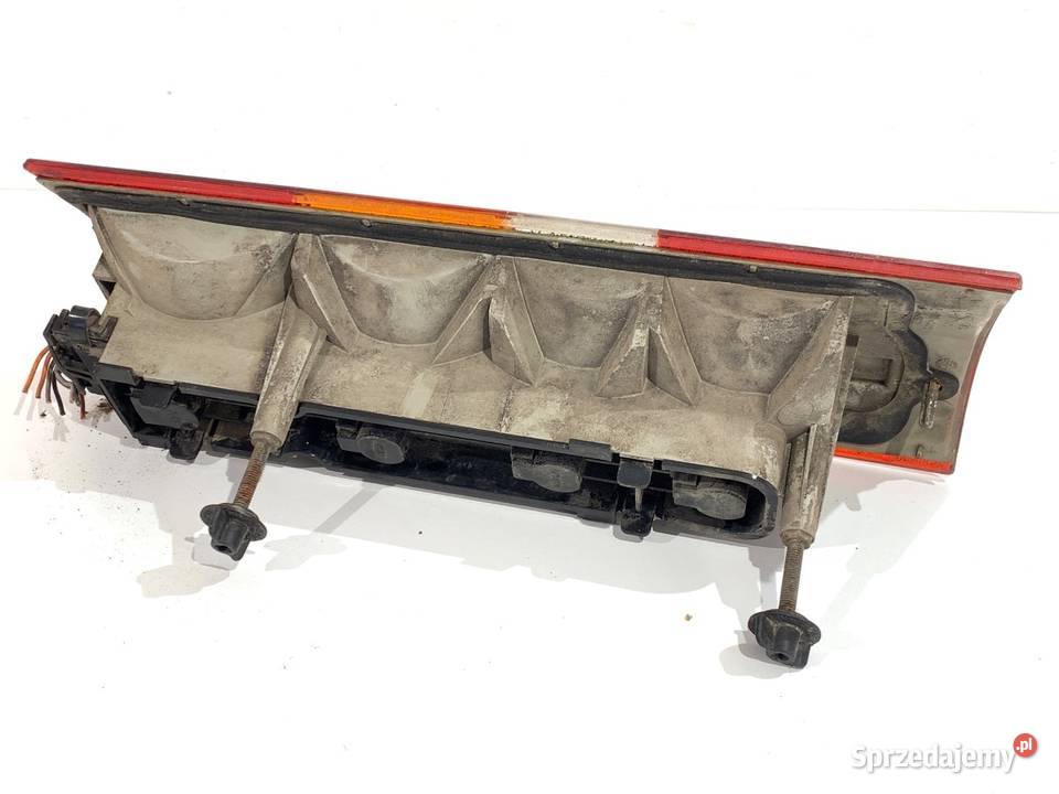 LAMPA PRAWY TYŁ FORD TRANSIT IV YC1X13434A osobowe