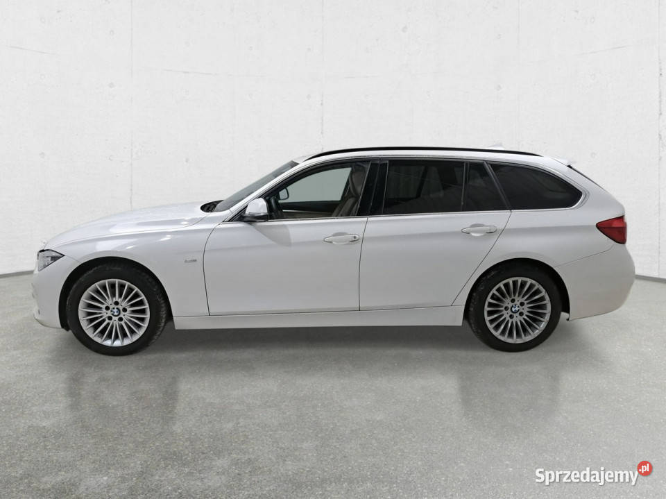BMW 318 F30F31 2012 Komorniki