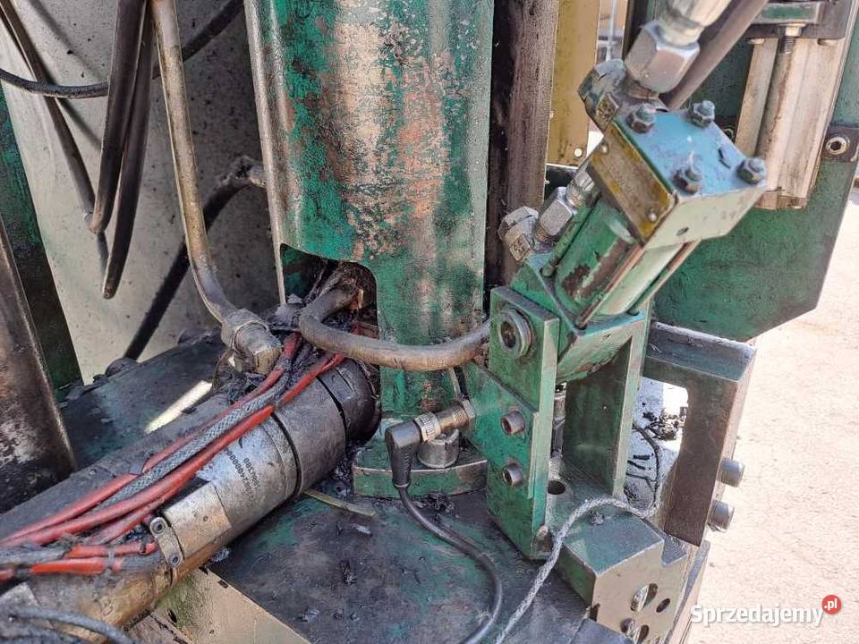 Prasa do wtrysku gumy i tworzyw RUTIL DAS 10030 Produkcja Stary Sącz