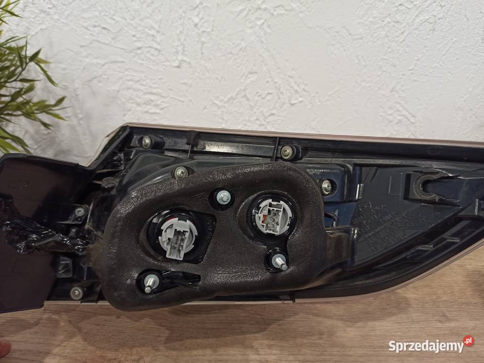 Lampy Tył Tylne Lewa i Prawa MAZDA 3 L3 osobowe lubelskie Radzyń Podlaski sprzedam