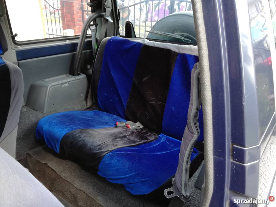 Daihatsu Feroza 16 4x4 GAZ niebieski