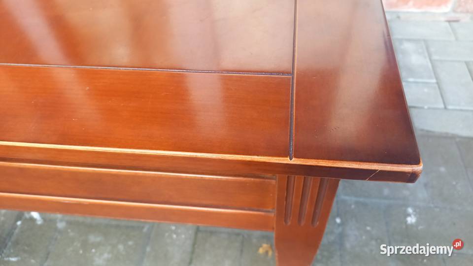 Stolik kawowy stylowy drewniany z szufladami i Gawroniec sprzedam