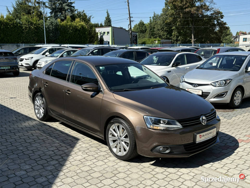 Volkswagen Jetta 14 122Podgrzewane fotele światła przeciwmgielne śląskie Tarnowskie Góry sprzedam