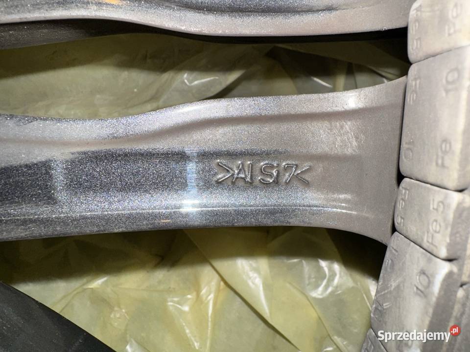 Do sprzedania komplet kół zimowych BMW X5 X6 Skierniewice