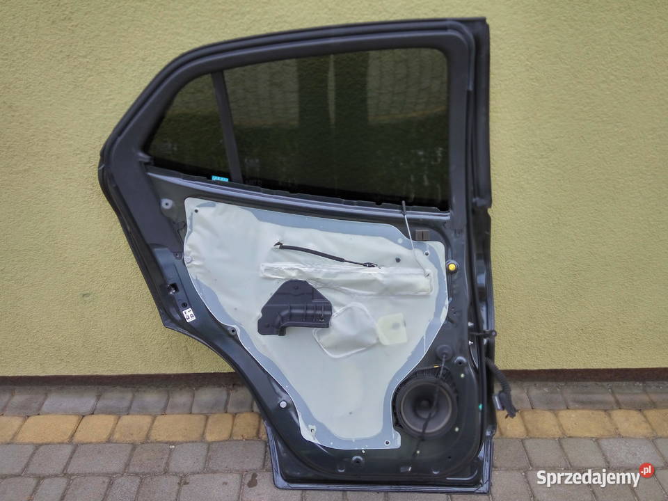 Chevrolet Trax drzwi lewy tył lewe tylne na Jarocin