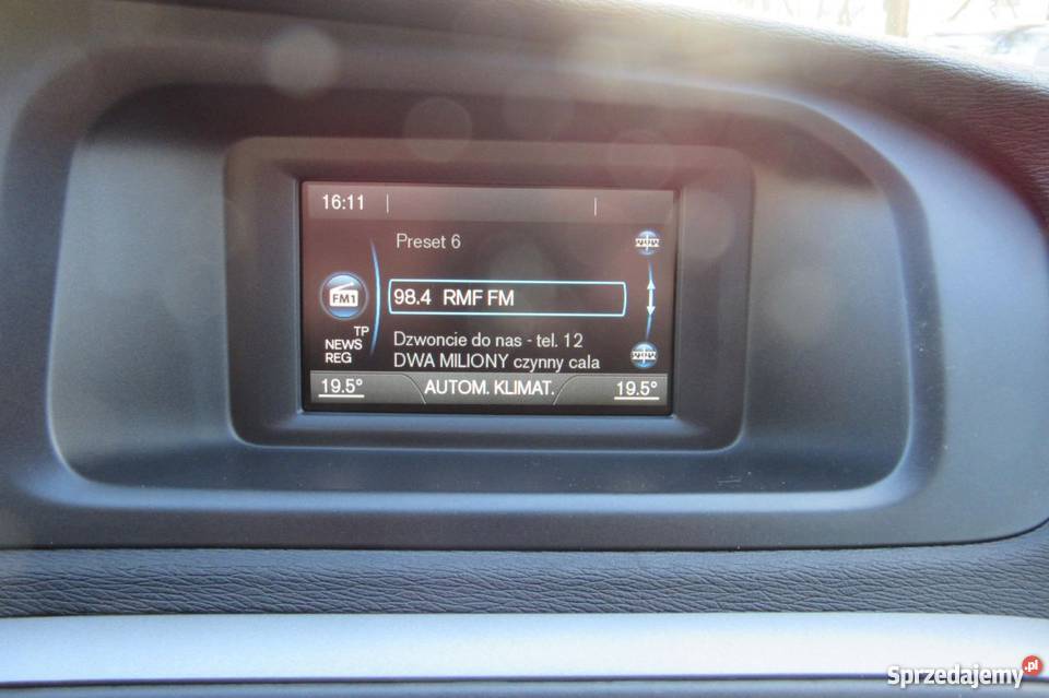 Volvo V40 niebieski nieuszkodzony V40