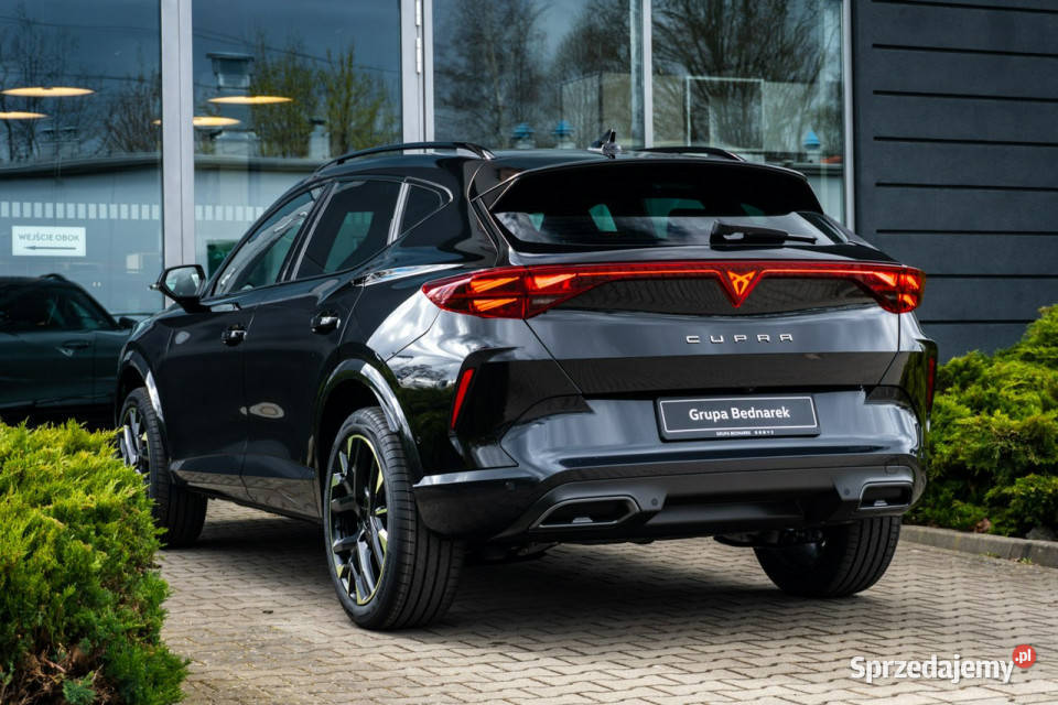 Cupra Formentor Tribe Edition 20 TSI 204 DSG światła LED Łódź