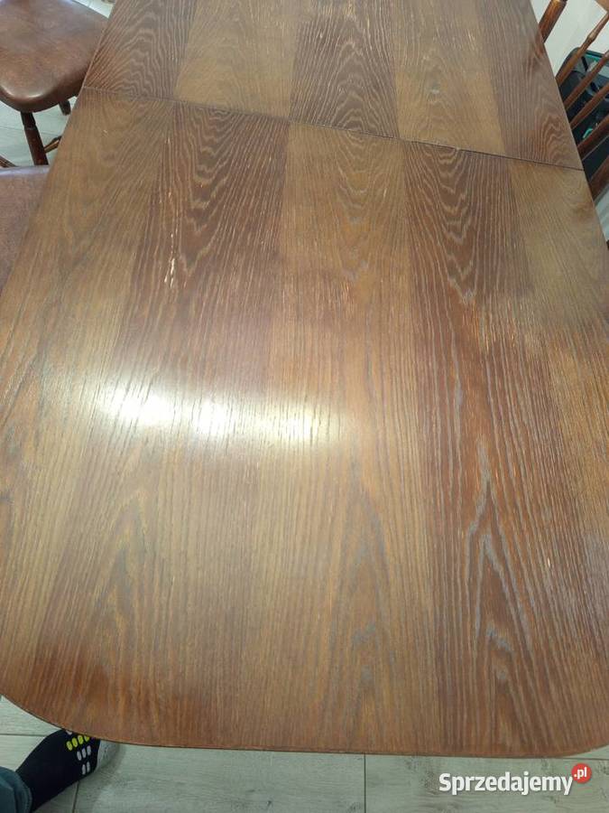 Sól z krzesłami Goraj