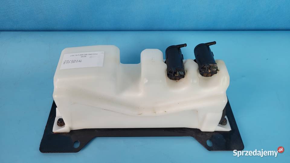 CASE IH PUMA 145 12r ZBIORNIK SPRYSKIWACZY SZYBY