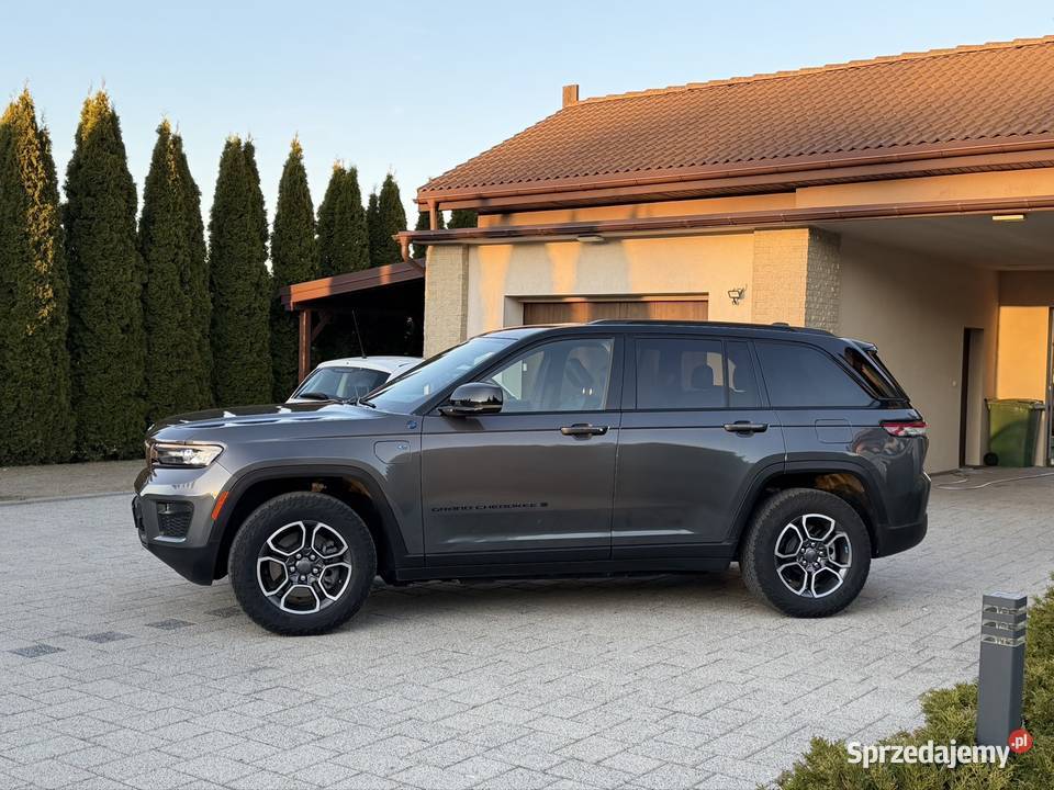 Jeep Grand Cherokee WL Trailhawk Plugin gniazdo SD