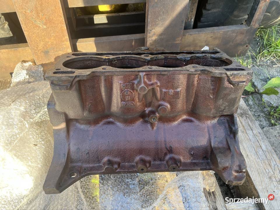 Blok silnika Renault 5 nowy 84