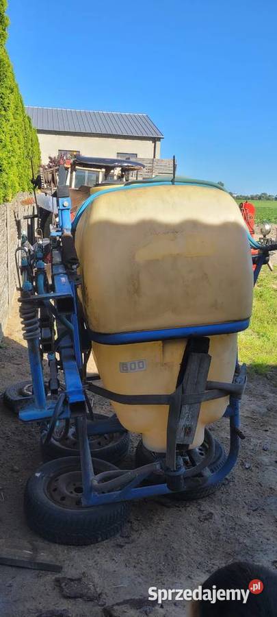 Opryskiwacz polowy 800 L 12 metrów lance Caruelle Stojanów