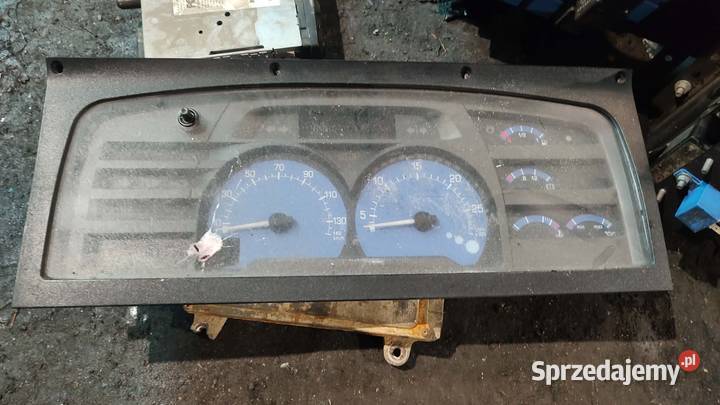 Licznik zegary Renault Midlum Premium