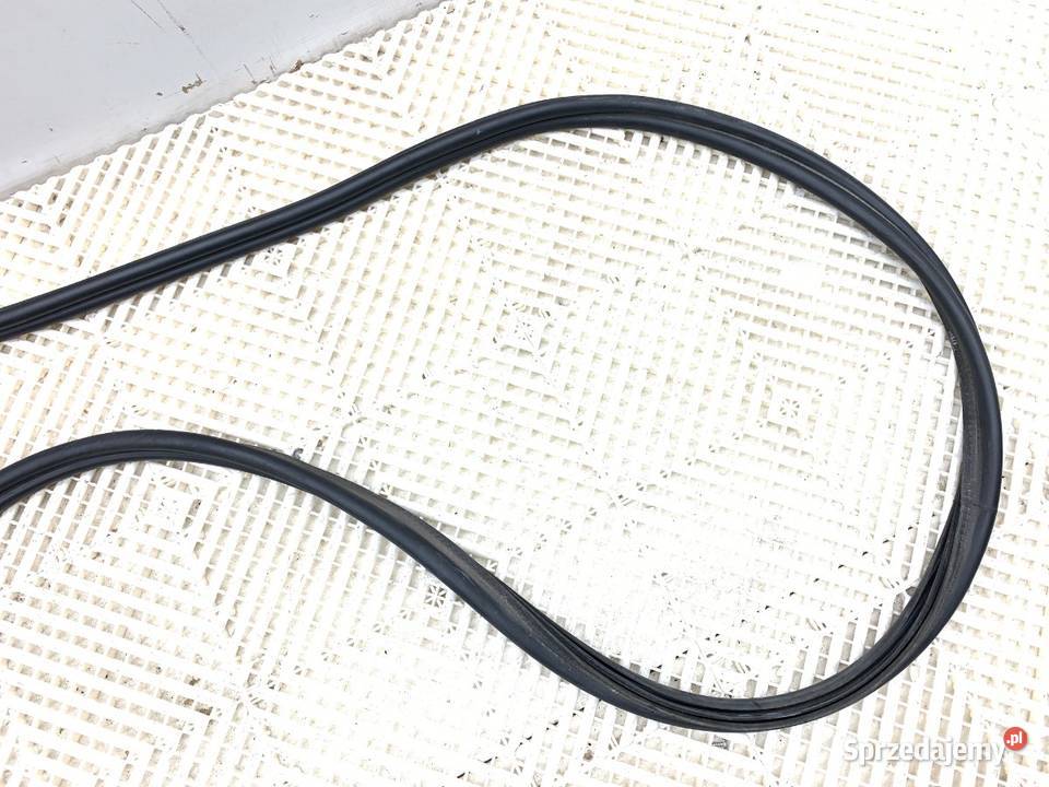 USZCZELKA KLAPY BAGAŻNIKA BMW F07 Hatchback 0917