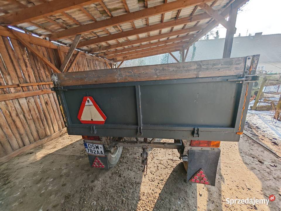 Przyczepa ciężarowa rolnicza Przyczepy rolnicze Dzierzków sprzedam