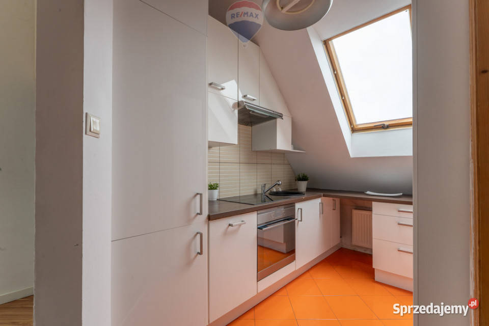 KLIMATYCZNE JASNE CICHE AŻ 45 M2 PODŁODZE