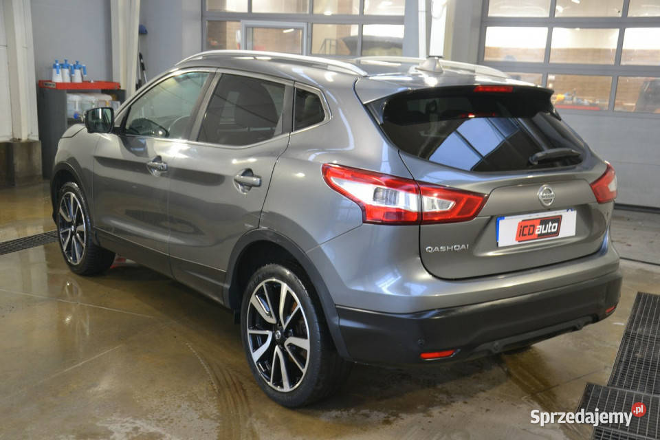 Nissan Qashqai 12 benzyna 115 full ledy kamera szary Kęty