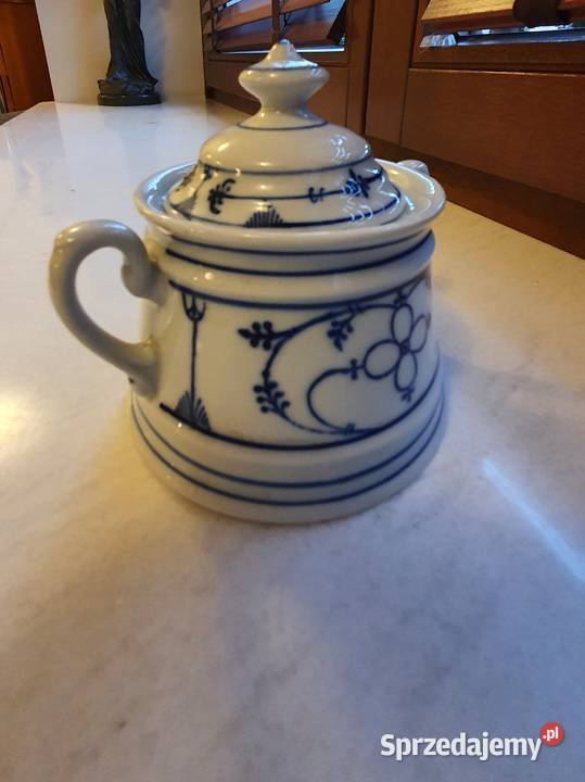 Cukiernica biała porcelanawzór cebulowy