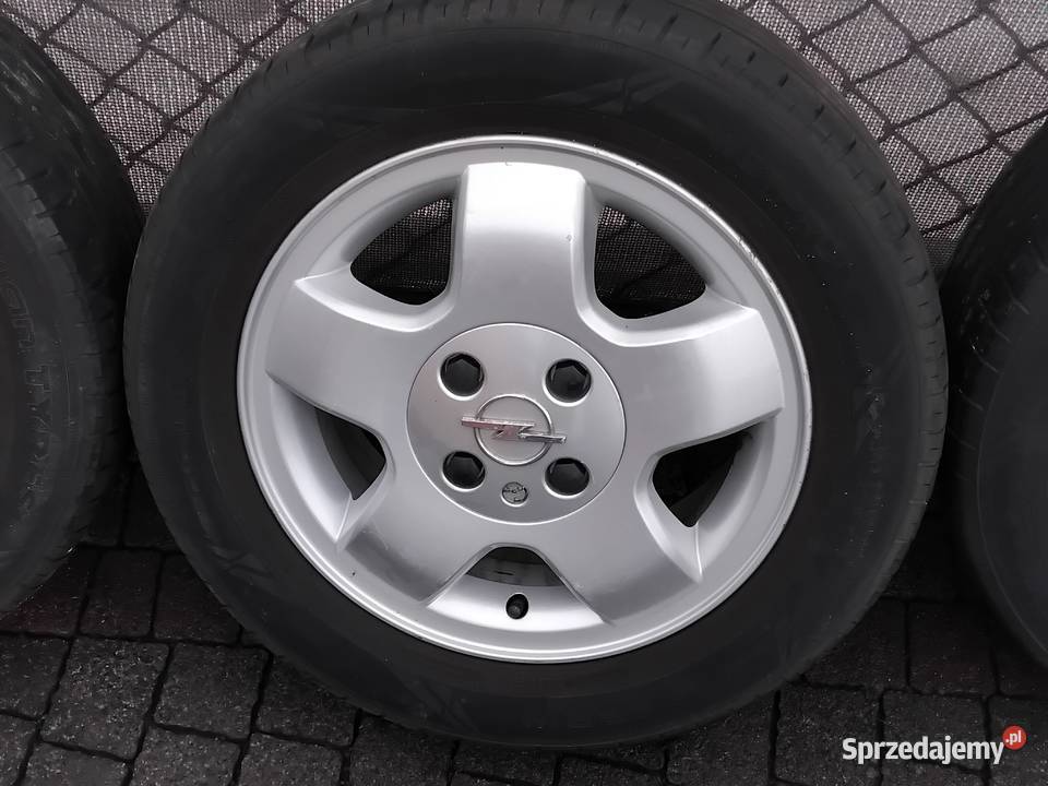 Ładne felgi aluminiowe do opla Siepraw