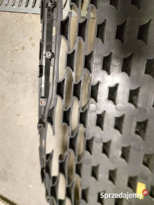 Grill atrapa do Kia Venga lifcie uszkodzona Lublin