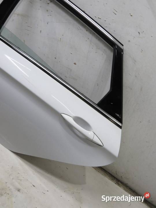DRZWI LEWE TYLNE TYŁ KOMBI NCW HYUNADI I40