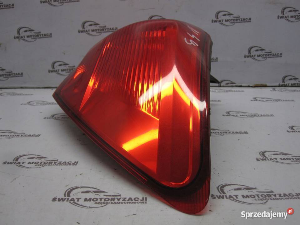 NISSAN QASHQAI I J10 07r lampa prawa tył