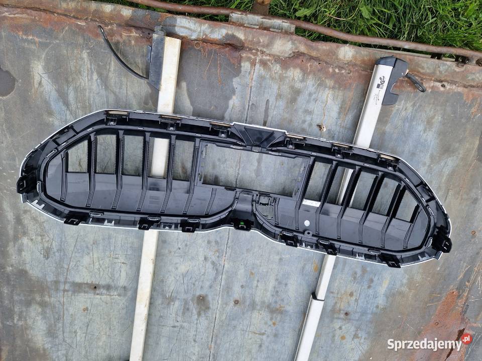 BMW I5 G60 G61 Grill Atrapa ORG osobowe Mielec sprzedam