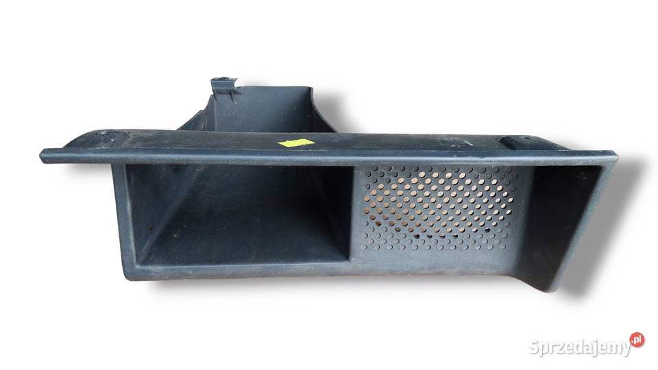 Półka z maskownicą Fiat 126p el 1997 osobowe Radomsko