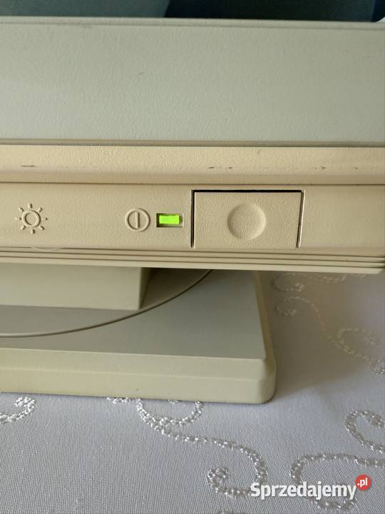 Monitor Commodore 1936LR Retro Vintage 14 CRT CRT śląskie