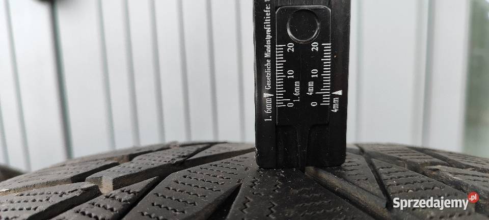 Opony zimowe Nokian 2655020R sprzedam