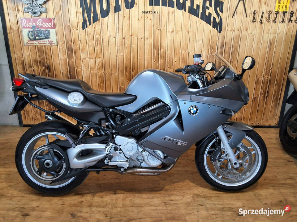 BMW F piękny motocykl BMW F 800 ST WYGLĄDA Stare Miasto