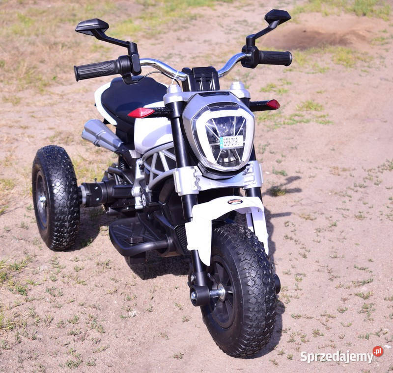 BAWIBUS auto motorek WIELKI MOTOR ŚCIGACZ Pojazdy elektryczne i spalinowe Myszków sprzedam