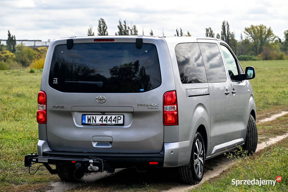 Toyota Proace Verso 2.0 D4-D 177 KM Aut Long Family Toyota Proace Verso 2.0 D4-D 177 KM Aut Long Family