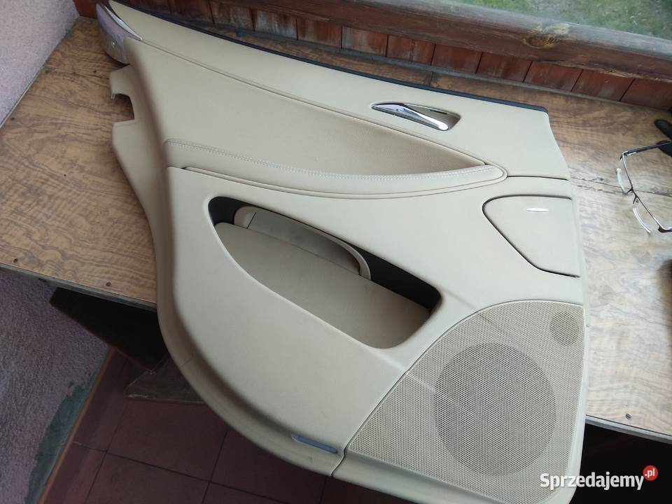 Mercedes CLS w219 tapicerka drzwi sprzedam