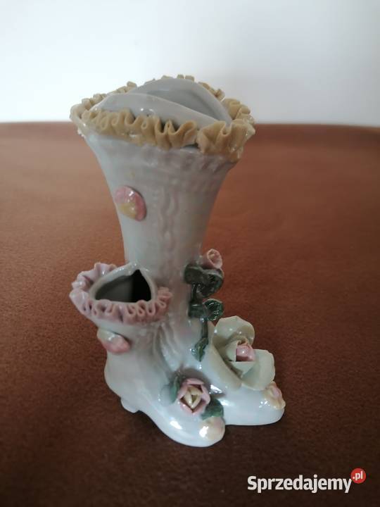 Porcelanowy bucik perłowy wysokość 16 Porcelana i szkło sprzedam