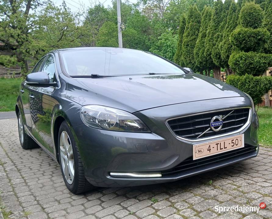 Volvo v40 momentum bezwypadkowy wielofunkcyjna kierownica Rzeszów