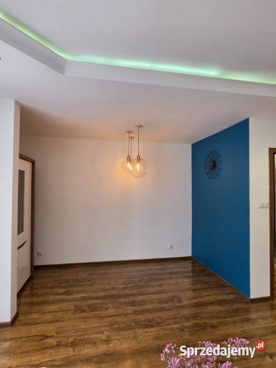 2pokojowe mieszkanie z balkonem i komórką Łódź