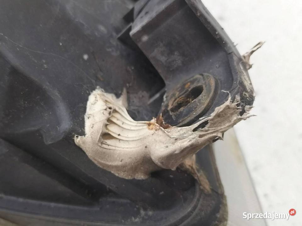 LAMPA PRZÓD PRAWA EU 9680128180 Citroen C2 I Lampy przednie