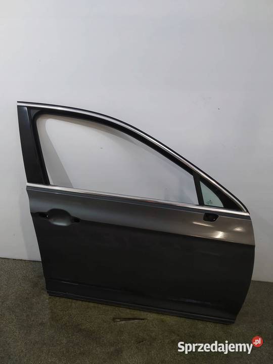 DRZWI PRAWE PRZÓD SZARE VW Volkswagen Passat Rok produkcji 2015