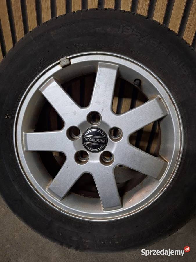 Felgi aluminiowe oryginalne Volvo 5x108 15 Sugajno